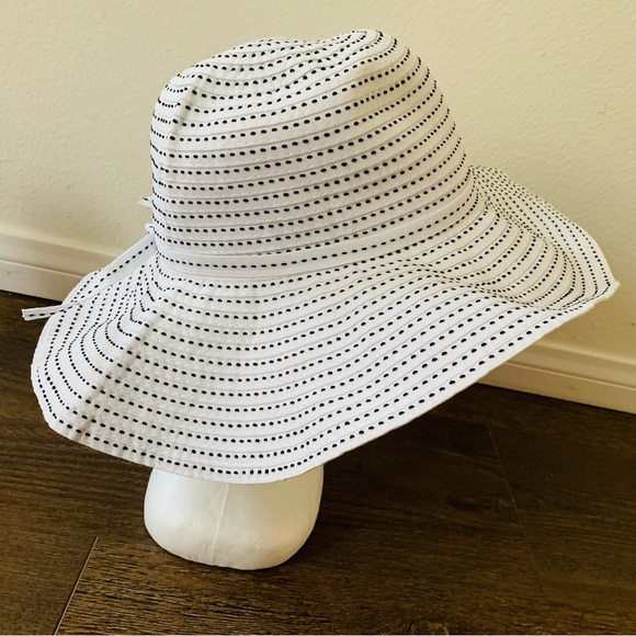 Sun hat - Picture 3 of 10